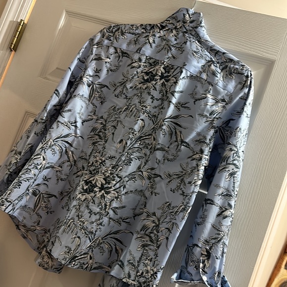 Talbots Button down - Picture 4 of 4